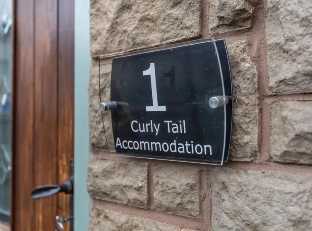 Curly Tail Accommodation Bishop's Castle Exteriér fotografie